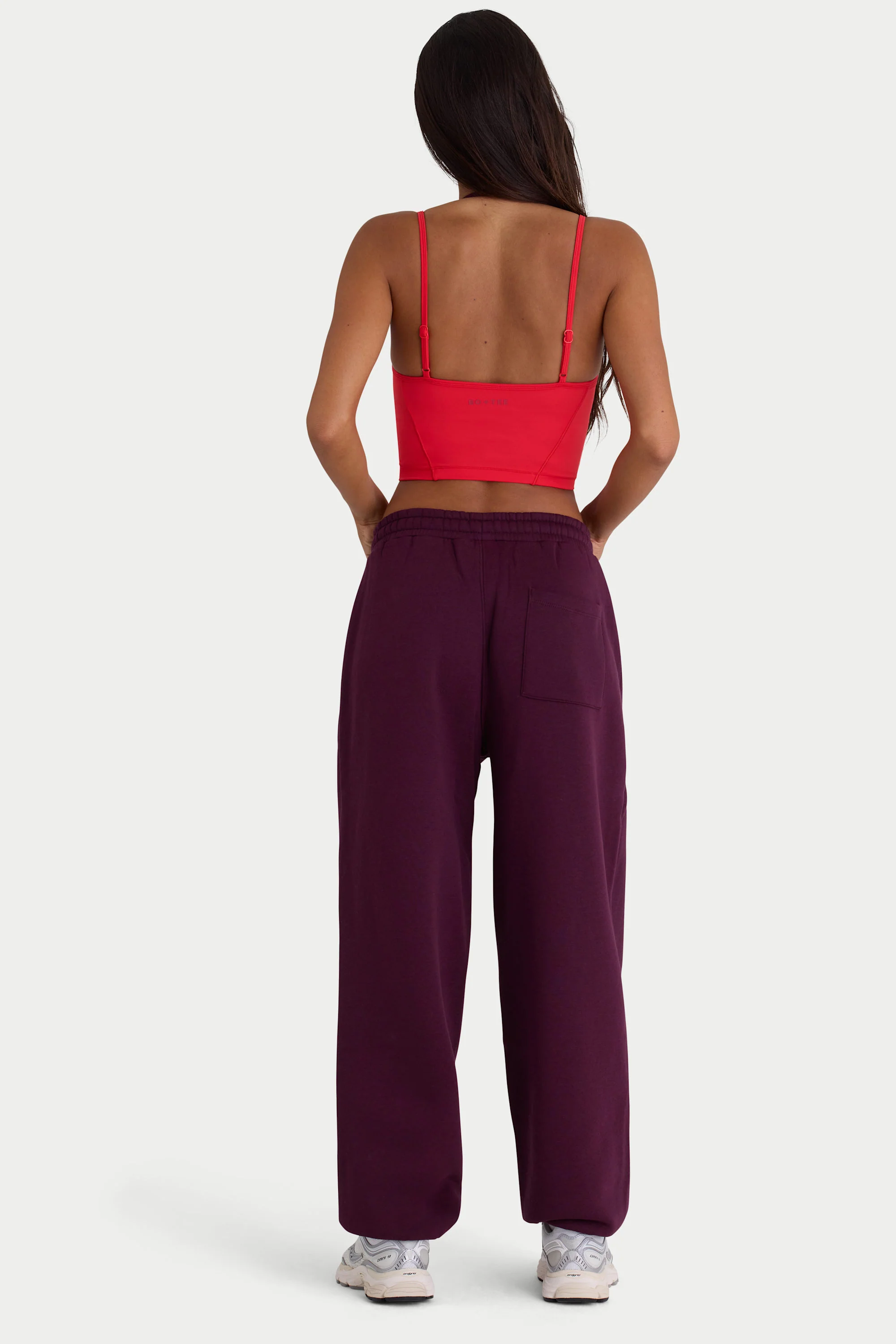 Brushed Cotton Jersey Mid-Rise Relaxed Joggers in Burgundy - Image 3